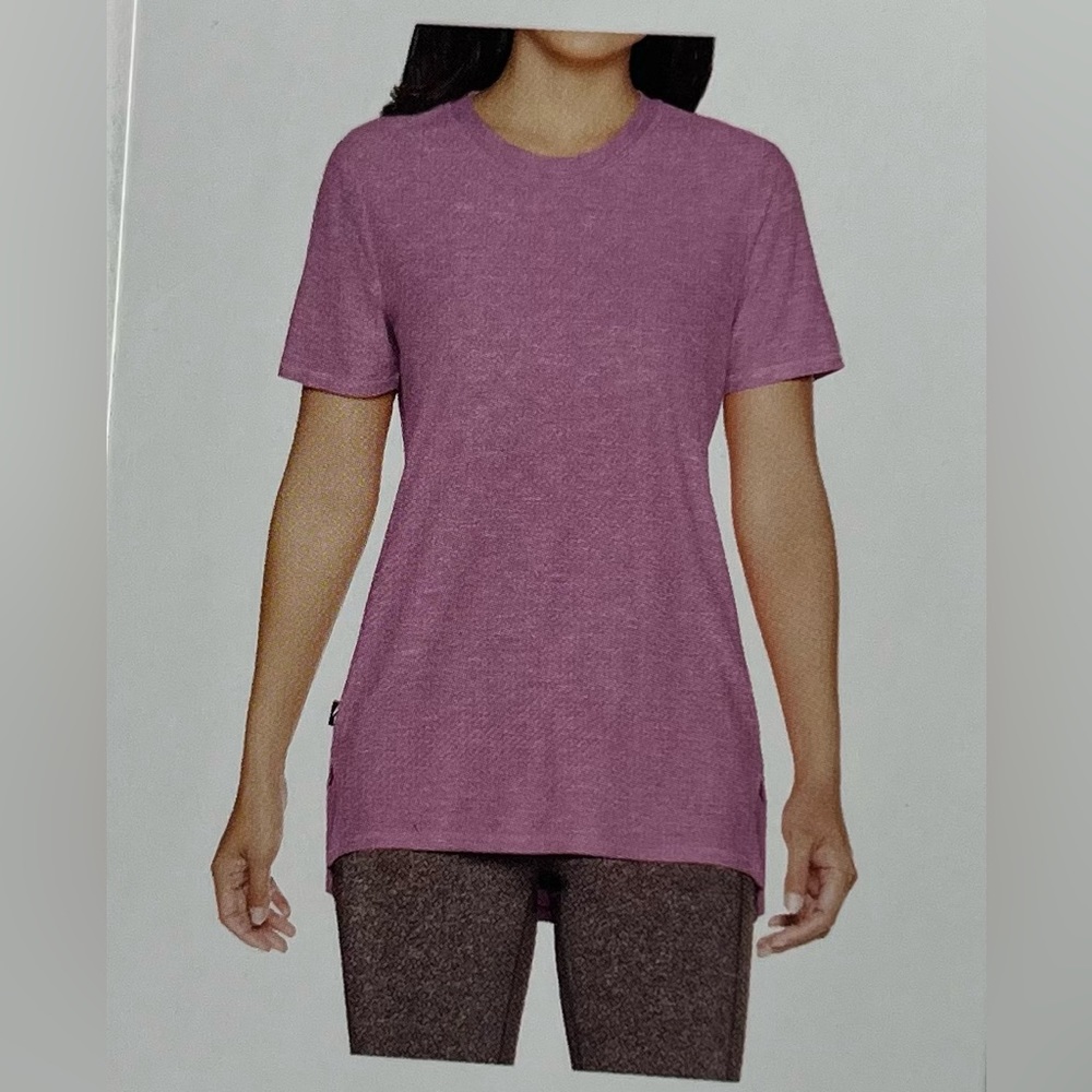 Skechers GoWalk women’s stretch crew neck pull on tees NWT Lavender